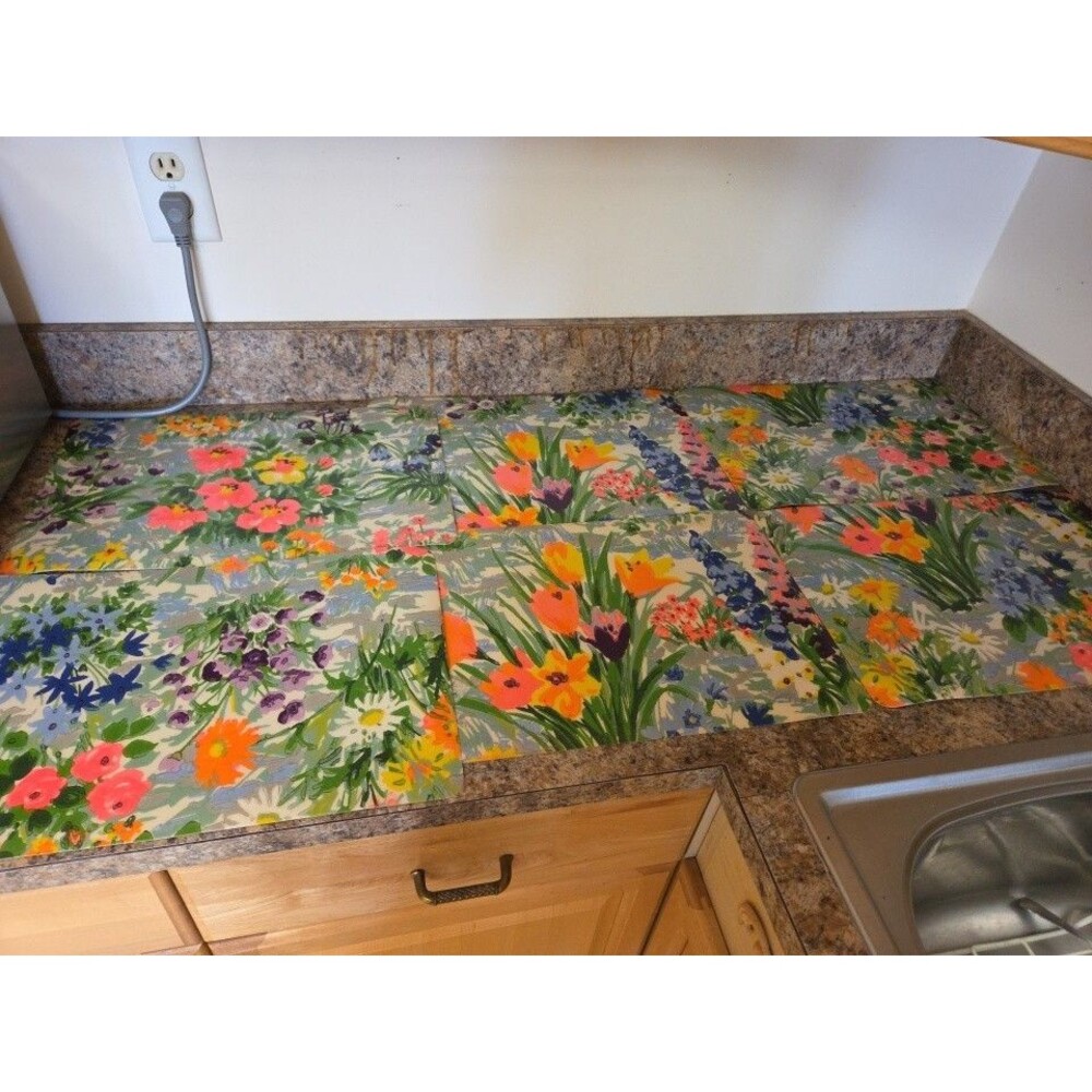 Vintage Set of 6 Retro Mid Century Floral Colorful Plastic Placemats Boxed
